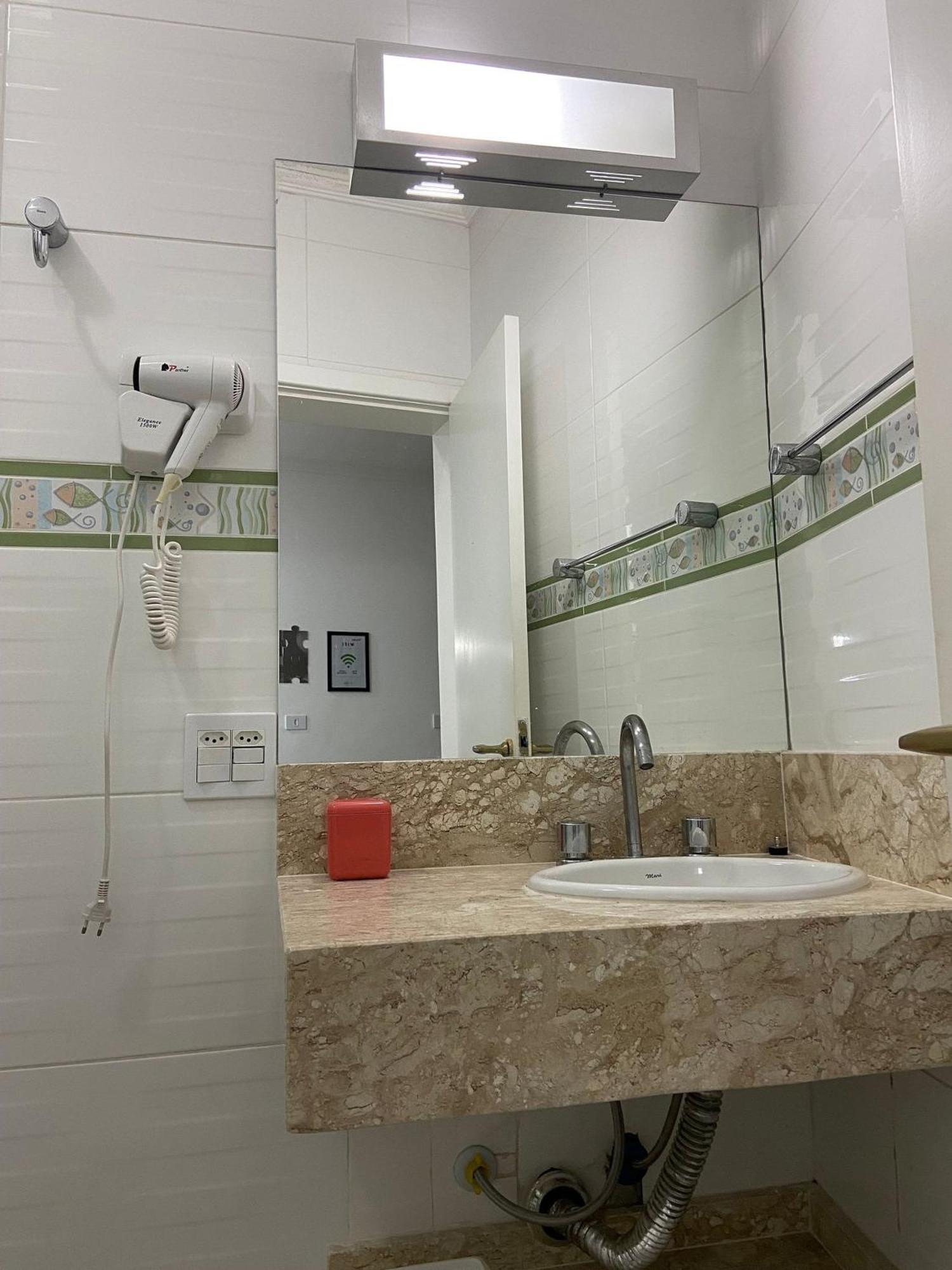 Estudio Charmoso Um Minuto A Pe Do Mar Guaruja Bagian luar foto