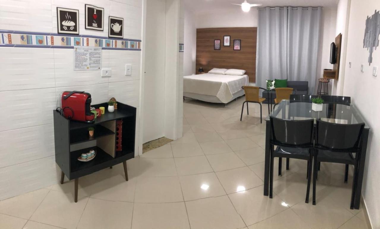 Estudio Charmoso Um Minuto A Pe Do Mar Guaruja Bagian luar foto